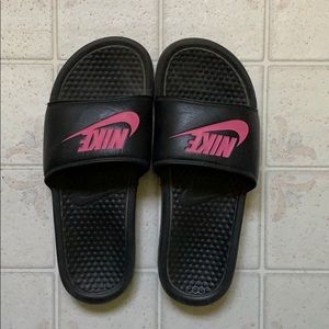 Nike slides